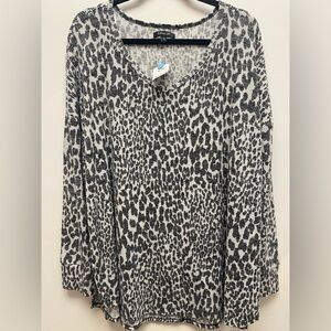 4 for $25 NWT 🐆 George Leopard Print Very Relaxed Long Sleeve Top 🐆 XL